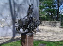 Памятник экипажу Антилопы